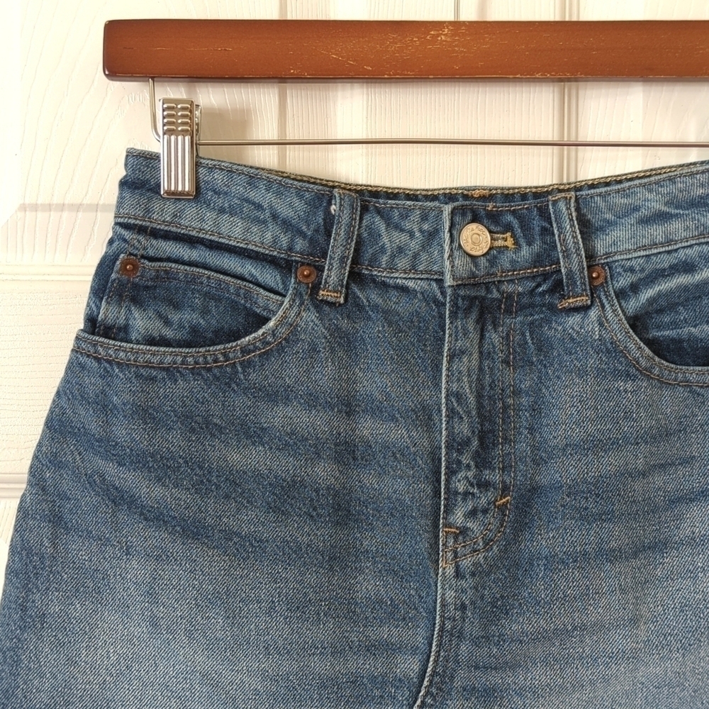 We The Free Bailey Medium Wash High Waisted Frayed Raw Hem Denim Mini Skirt 25 - Picture 8 of 12